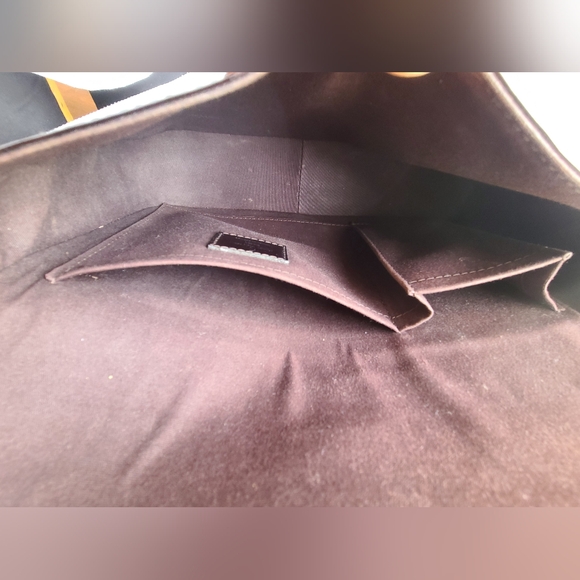 Louis Vuitton Authentic Rodeo Drive Amarante Vernis Bag - Picture 10 of 16
